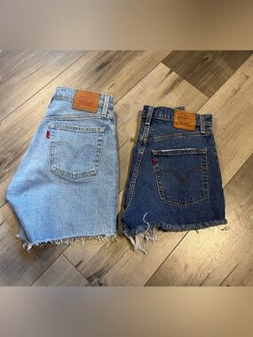 Levi's women’s  Cutoff Denim Shorts - Light Blue & Dark Blue size 26